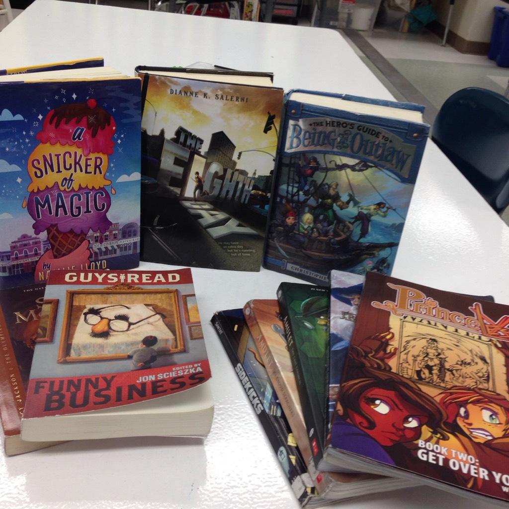 SelkesLair's tweet image. Speaking of #5starreturns .... #LairLibrary