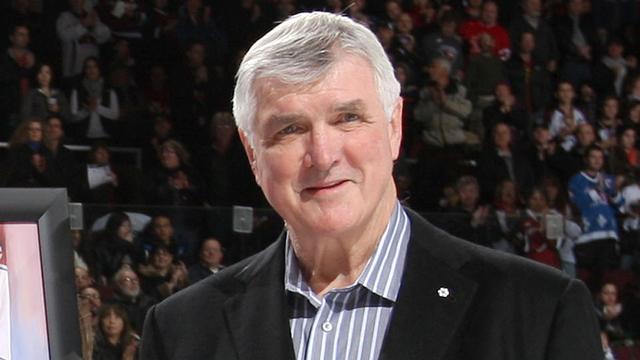 CityNewsVAN's tweet image. Tribute to #PatQuinn + moment of silence before tonight's #Canucks game. Players to wear "PQ" decals rest of season.