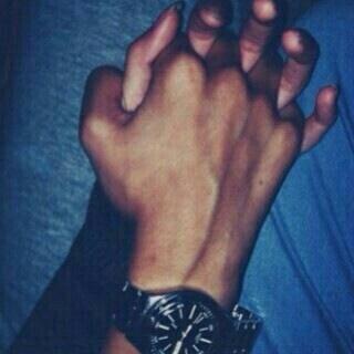 ra3imzaag's tweet photo. معاك الليل لو طول ياحلوه ويا حلو طوله kik:1ra3imzaaj http://t.co/qIk8u0pTEi