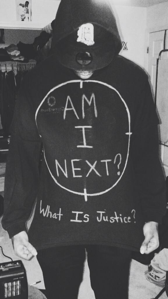 DoNotLiveBroke's tweet photo. AM I NEXT? WHAT IS JUSTICE? #BlackLivesMatter #MikeBrown #Ferguson #TrayvonMartin #OscarGrant #SeanBell http://t.co/biC5UijZe7