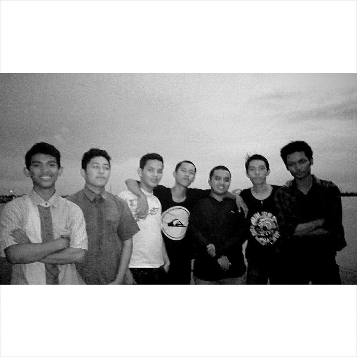 ArdiAB06's tweet photo. Terima kasih banyak sahabat, saya beruntung memiliki sosok sahabat seperti kalian semuah :) http://t.co/Crp3EG4xqo