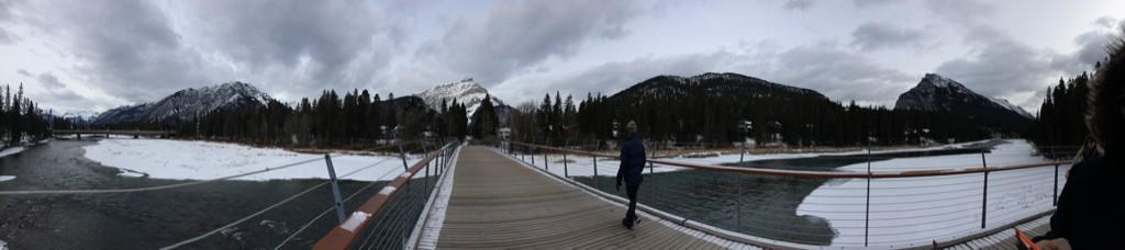 syddodd's tweet photo. Only been a couple hours and I am in love with Banff.#breathtaking http://t.co/KabJTsjxG7