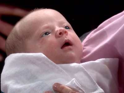 TeamVilly's tweet photo. #YR Doesn't Baby Katie look like baby Johnny?? ;)) #Newbott http://t.co/6tXkeFeBot