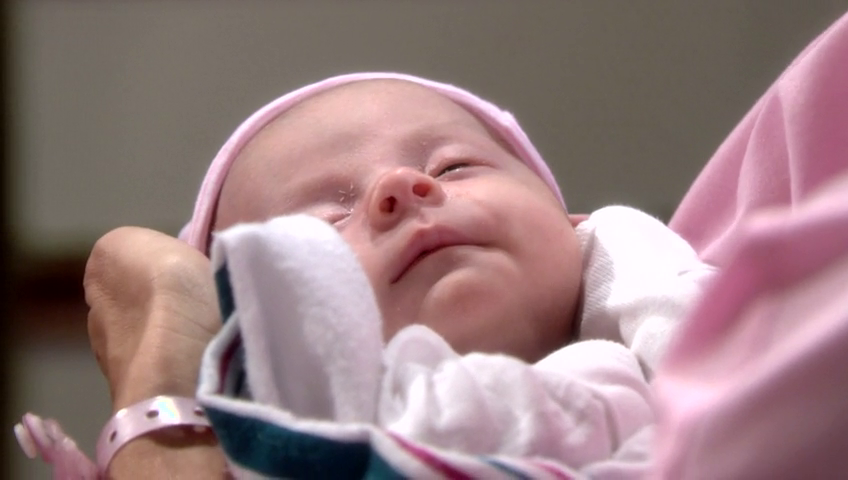 TeamVilly's tweet photo. #YR Doesn't Baby Katie look like baby Johnny?? ;)) #Newbott http://t.co/6tXkeFeBot