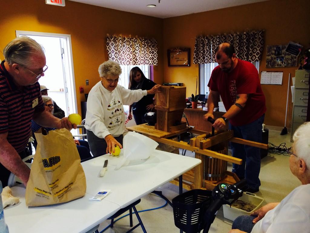 AdTheoaks's tweet photo. Making our first batch of the oaks hard apple cider!@TheoaksED @TheOaksRet http://t.co/JQhwCVyY9n
