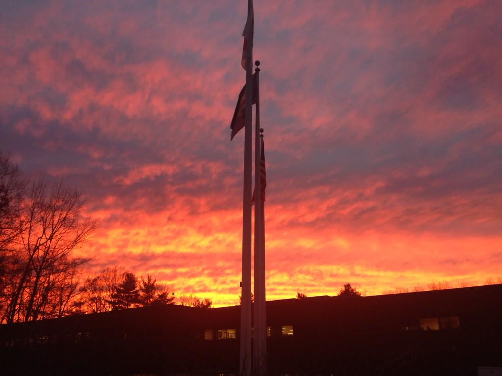 thundersnow25's tweet photo. @JimCantore ... Calm before tomorrow's storm. http://t.co/jIjvWXf7ZZ