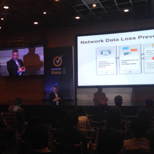SymantecLatam's tweet photo. Conferencia en #SymVisionBOG "Protección de la Información Sensitiva" a cargo de @j4iruX #Conocer http://t.co/1dFbL2OTue