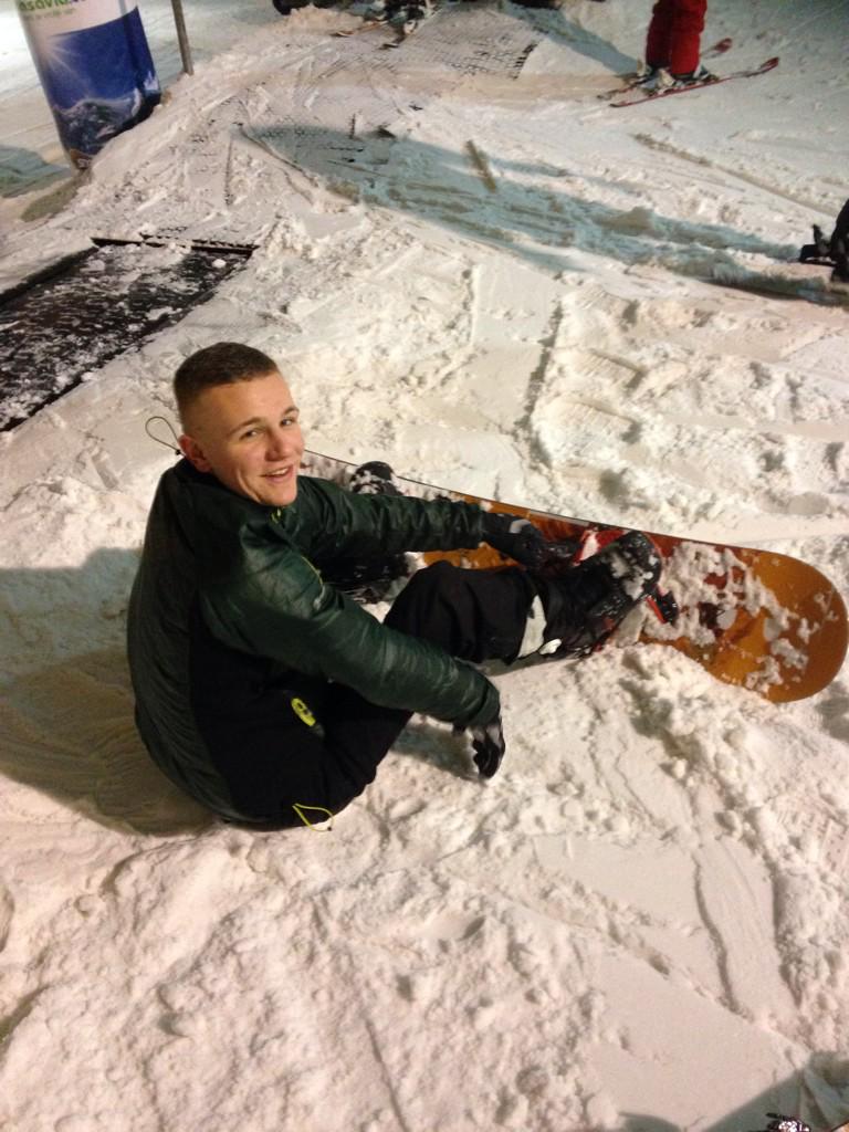 juliaromijn's tweet photo. Snowboarding with my boo 🏂😻 http://t.co/kLifFG4tc7