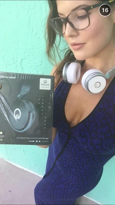 @AmandaCerny 😘 when I did my first online pictorial for @PlayboyPlus I quoted u as my all time fave!<a class="tags" href="/tag/amandacerny">@amandacerny</a><a href="/tag/loveyougirls"class="tags"><span>#loveyougirls</span></a>