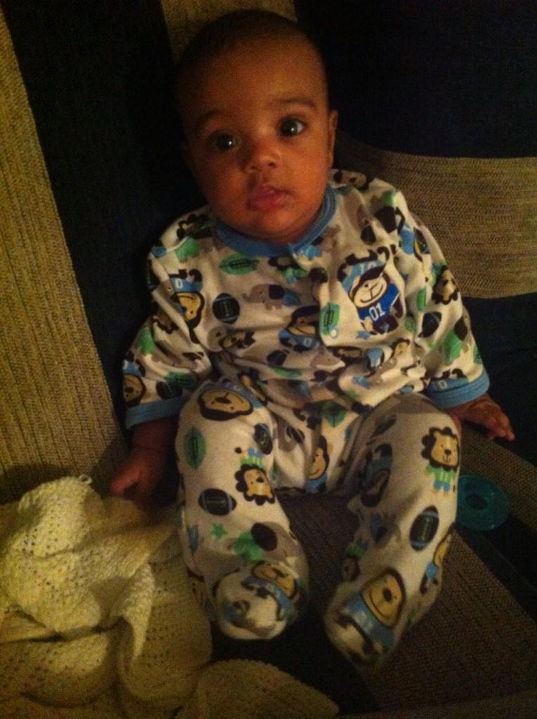kwingateee's tweet photo. @DaeBossin_ 😂 http://t.co/BCCP2KhXK7
