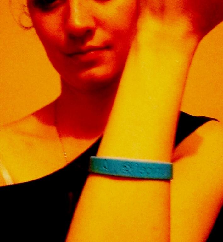 MariaFe9988's tweet photo. @UNICEF  #DeseoQueAyuda !  Ayuda a los niños de la #guajira. De granito en granito llegamos a la meta http://t.co/KYVch4aAJz