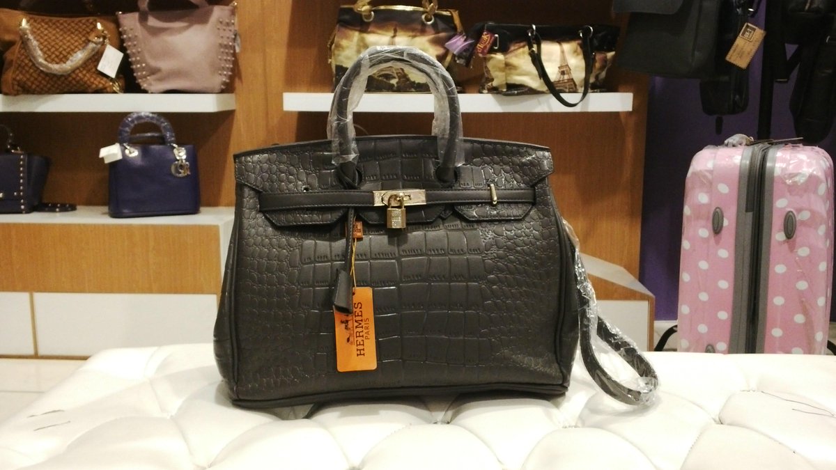 dluukboutique tweet media