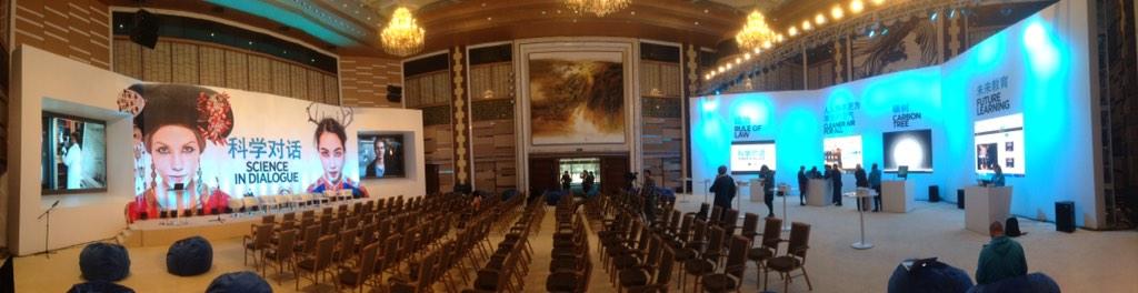 retsev's tweet photo. All set! #scienceindialogue @OmniSchoolfi http://t.co/TNbIVaLGT7