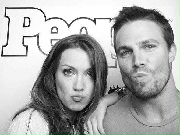 " Oliver and Laurel Happy Birthday Katie Cassidy  isnt this adorable?! Gddhjtdfjhffhhjhgb