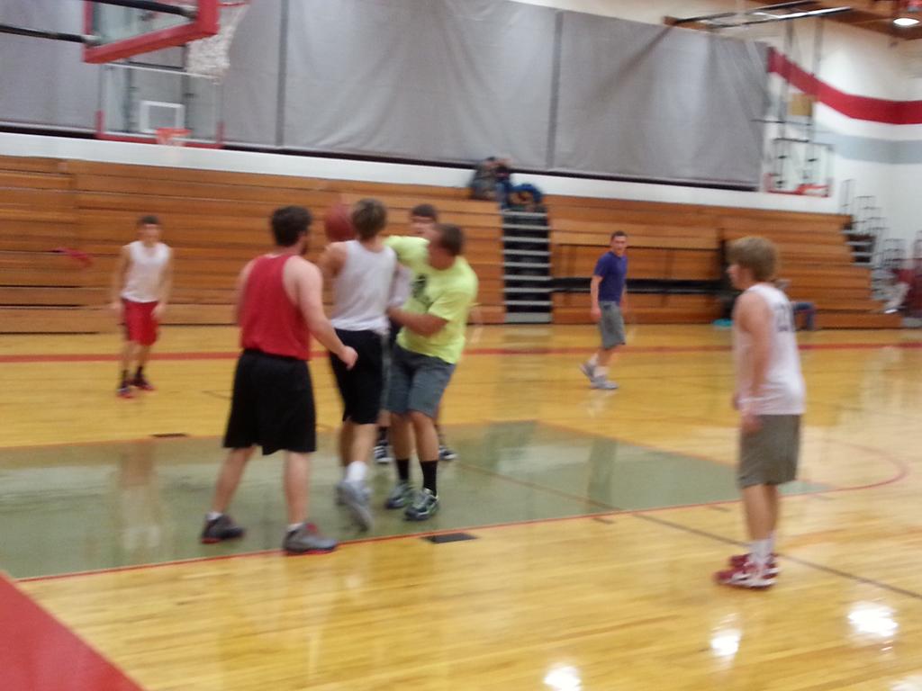 DCHSACTIVITIES's tweet photo. Red Devil boys putting the beat down on some old geezers!  Great scrimmage guys! #dchsreddevils http://t.co/9AYQc0TFC9