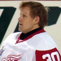 Happy Birthday! Chris Osgood - Hockey Player from Canada, Birth sign Sagittarius  