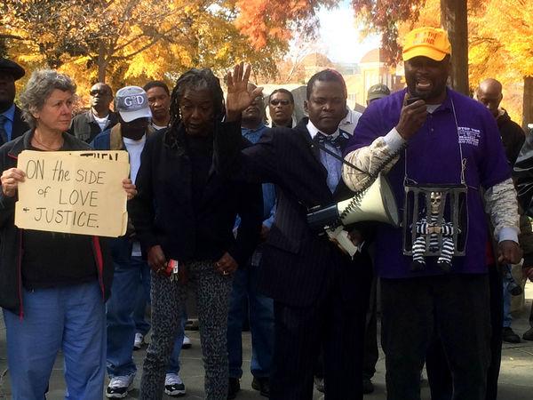 RWwatchMA's tweet image. Protestors in Birmingham demand justice, call for non-violence in #Ferguson  ow.ly/ETfEg  @ALcomBirmingham