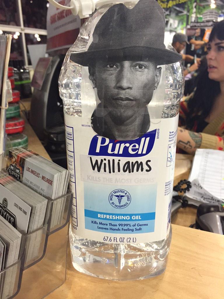 lifeslookingood's tweet photo. #smartass #PharellWilliams #flloyds http://t.co/0bsWIvjCwG