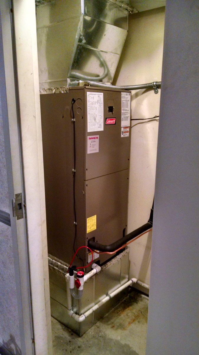 DegreeAbove's tweet photo. Coleman heat pump installed by #degreeabove http://t.co/3DbMng8YW0