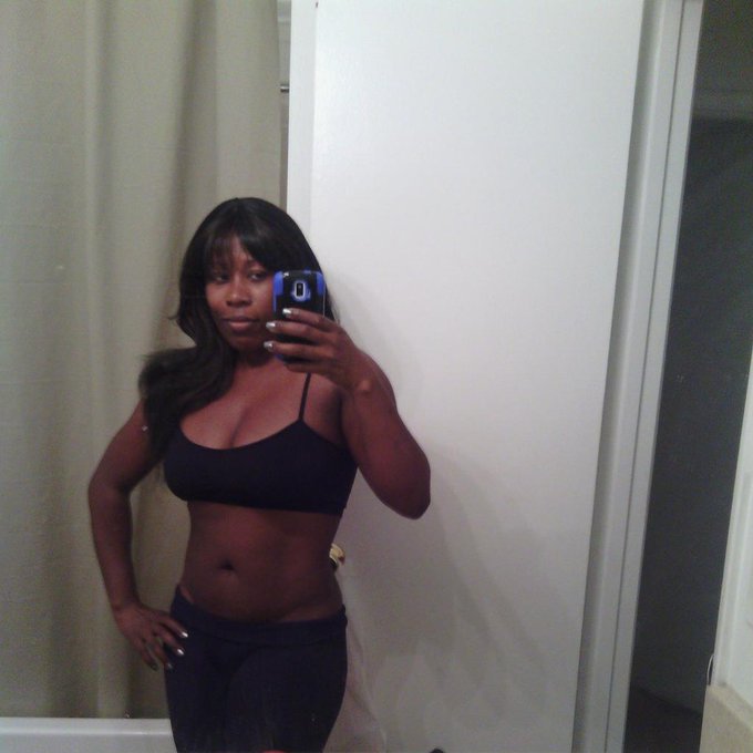 Pre-thanksgiving body selfie http://t.co/asU6I95tJl<a href="/tag/mirrorselfie"class="tags"><span>#mirrorselfie</span></a><a href="/tag/mirrormonday"class="tags"><span>#mirrormonday</span></a>