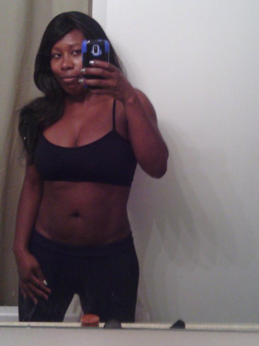 Pre-thanksgiving body selfie http://t.co/asU6I95tJl<a href="/tag/mirrorselfie"class="tags"><span>#mirrorselfie</span></a><a href="/tag/mirrormonday"class="tags"><span>#mirrormonday</span></a>