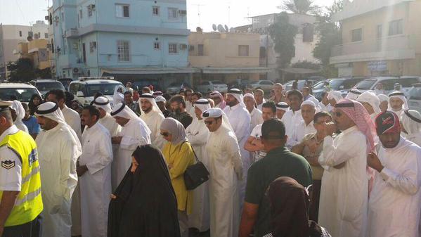 Mohammed_Riffai's tweet photo. At "Moment of Truth", #Bahrain could tell the DIFFERENCE between "Right" and "Wrong"! http://t.co/kNPiKJmyat