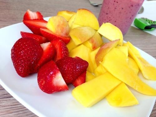MotivaFoods's tweet image. Fresas y duraznos