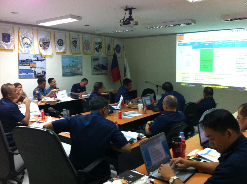 acecop76's tweet photo. 112614 Operations Review on MG Scorecard @maritime_hq @cs_pnpmg @PNP_PCRG @pnpdpcr @pnppio @PNPhotline @AlanLPurisima http://t.co/acFv8Ww4Hz