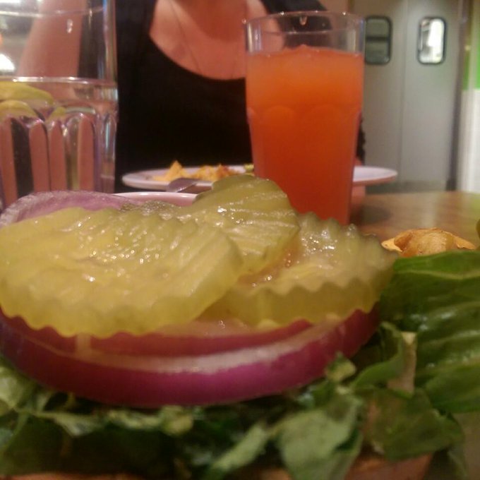 I had a cheeseburger that is very well balanced in taste, they even have organic ketchup... https://t<a href="/tag/tattoos"class="tags"><span>#tattoos</span></a>