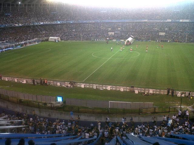 Angelinho70's tweet photo. @SalasSiomara Asi se vivio el domingo, una verdadera fiesta. Vamos ACADEMIA. http://t.co/JdE6ad7PBv