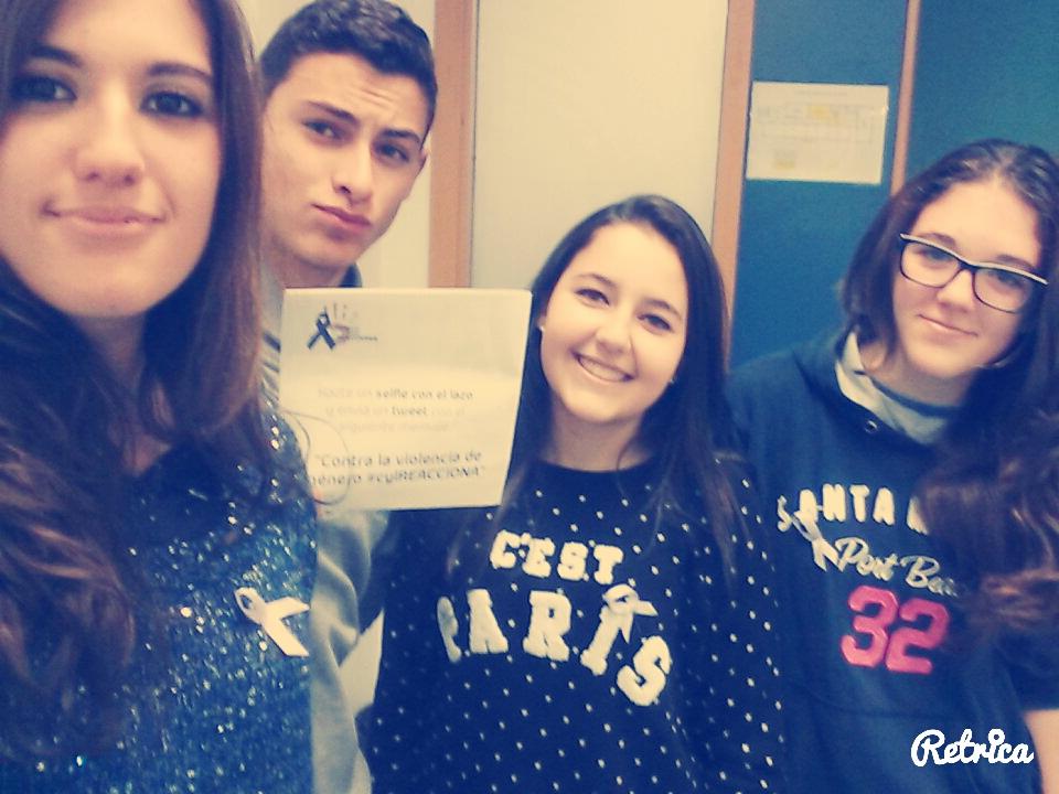 iprti1pc13's tweet photo. ''Contra la violencia de género #cylREACCIONA'' http://t.co/yqQENJvqfO