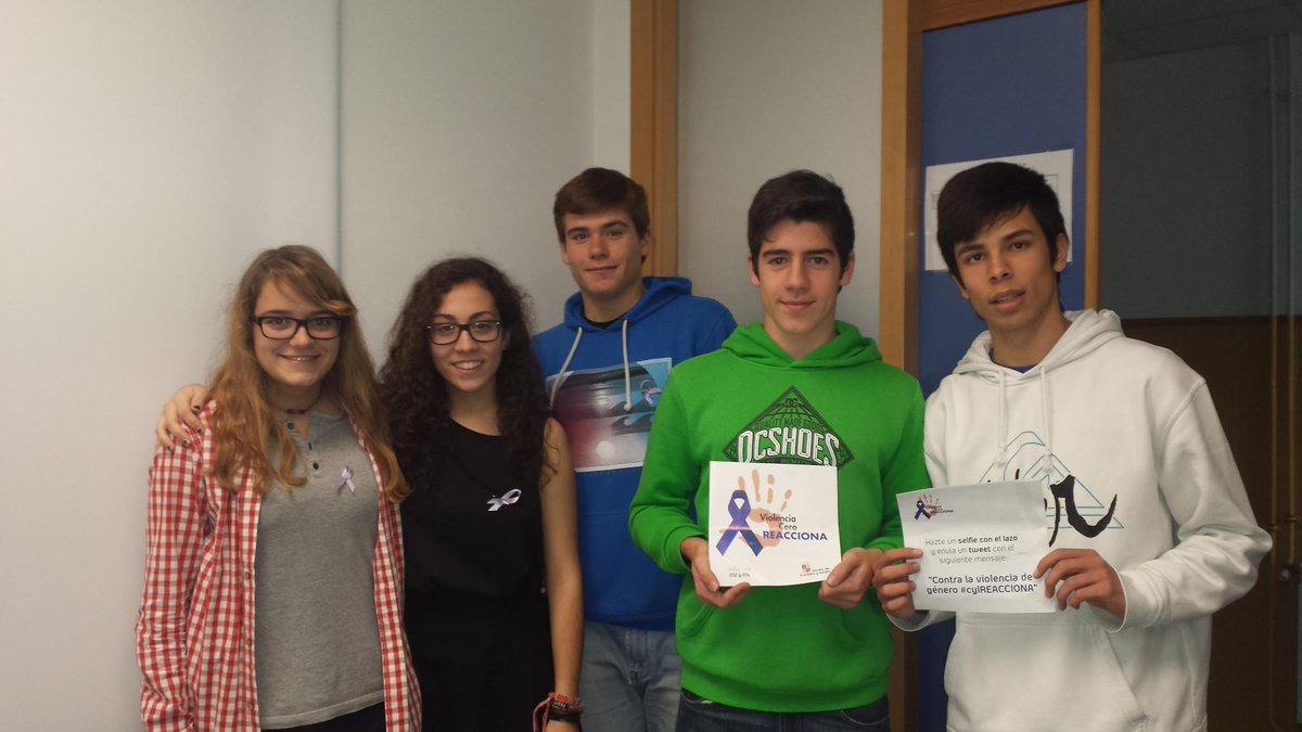 iprti1pc09's tweet photo. "Contra la violencia de género #cylREACCIONA" http://t.co/tHwHzFvRsH