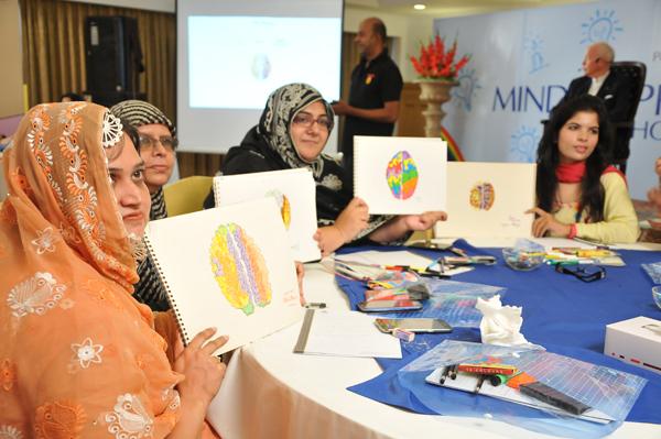 ProjButterflyPk's tweet photo. Prof.@Tony_Buzan impacting so many Beautiful Minds !

#Pakistan http://t.co/bcecCb9BtK