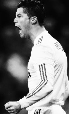 real_pasion's tweet photo. La bestia tiene hambre... http://t.co/BseU0L4w7O