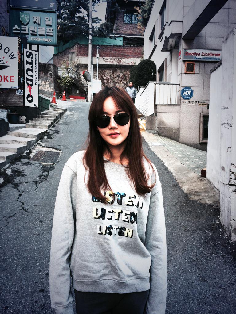 wooseulhye's tweet photo. 영화 장수상회 무사히  크랭크업 하고, 오늘도 일정 마치고 이제야 밥먹으러가요 ^^오늘도 밥 많이많이 드시고요.  행복한 하루되세요!!!!!^*^ http://t.co/RbeC4aqFDN
