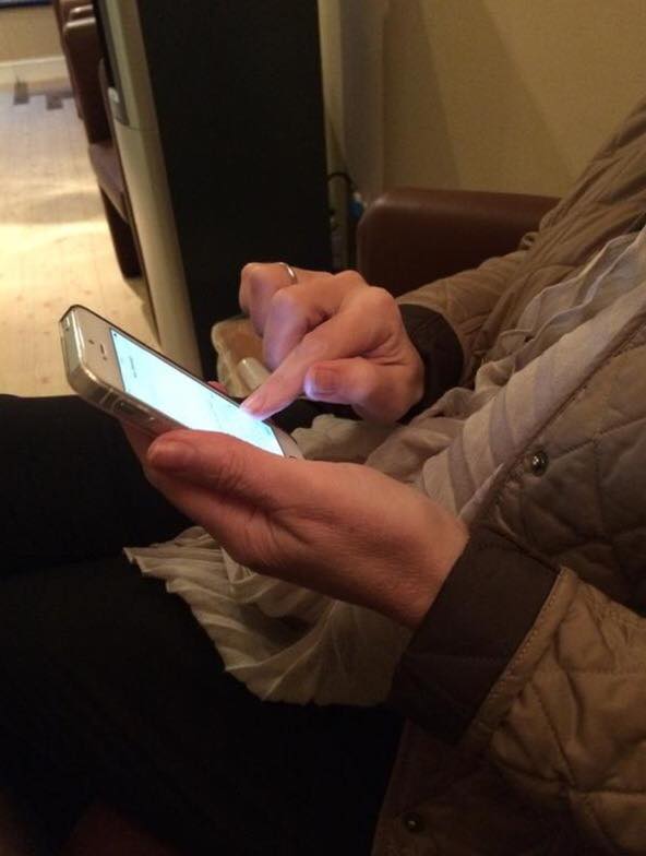 TheComedyHumor's tweet photo. Swear every mom texts like this 😂 http://t.co/WTbB71ge7n