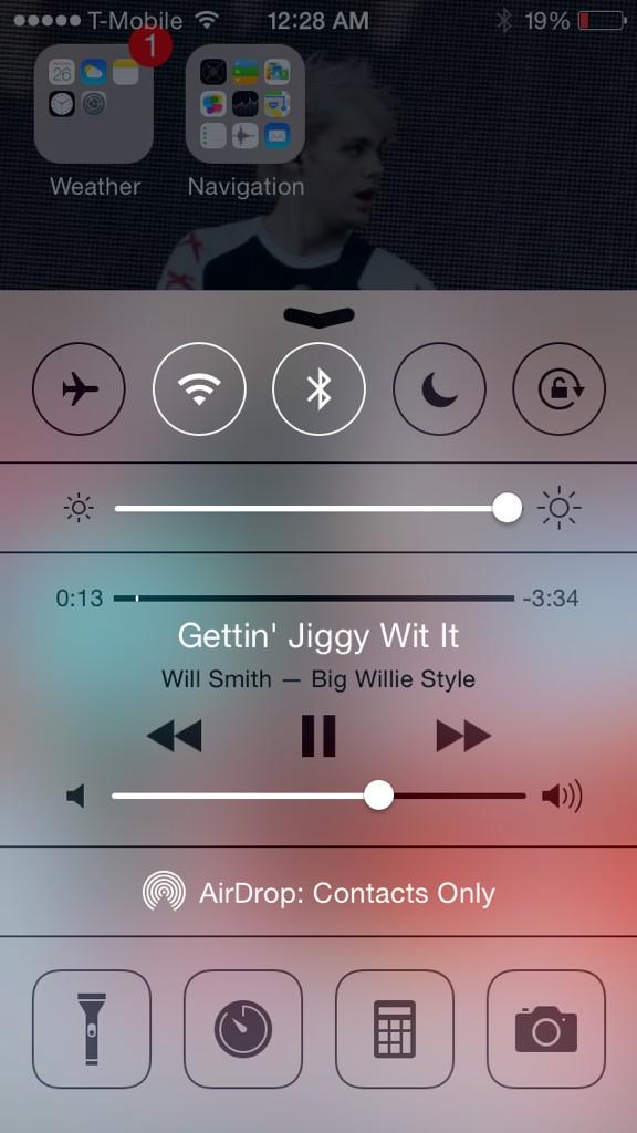 macaroniluke's tweet image. never a boring song w/ @Ashton5SOS 's playlist