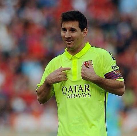 soldadodelucho's tweet photo. Cuando eres el mejor jugador de la historia del fútbol y bates todos los récords 
#Messi74
#Messi253 
#MessiBdo14 http://t.co/El5TMQH1Ek