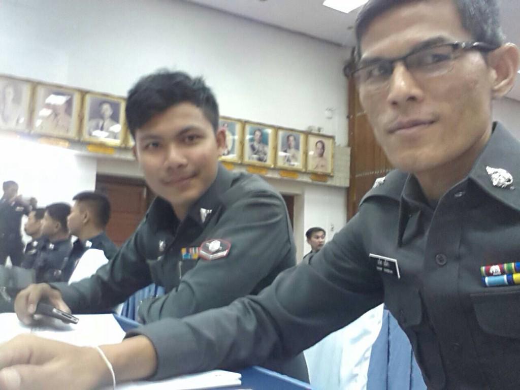 IsMahachai's tweet photo. อบรมio http://t.co/jp1jnpV94H