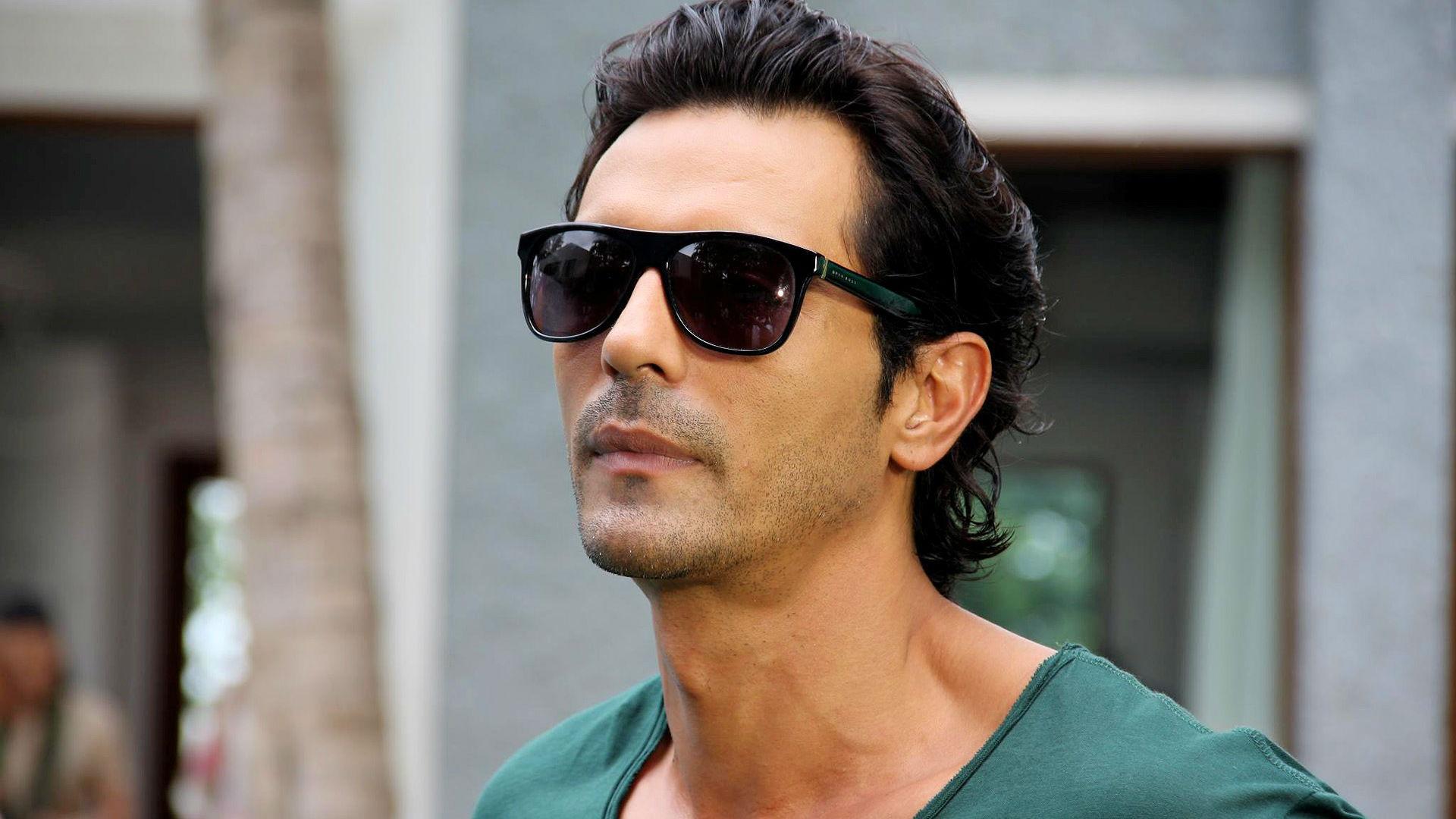 Heres wishing a very Happy Birthday to the Rockstar of Bollywoods - - Arjun Rampal 