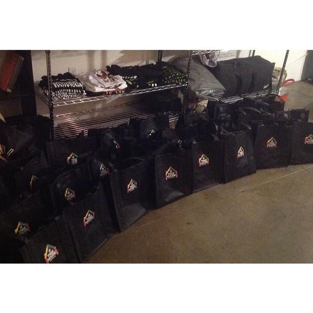 Getting our #VIP #Swagbags stocked with goodies from @themedtainer @hgoutfitters @dopegirlsla @moodmats @silika_g...