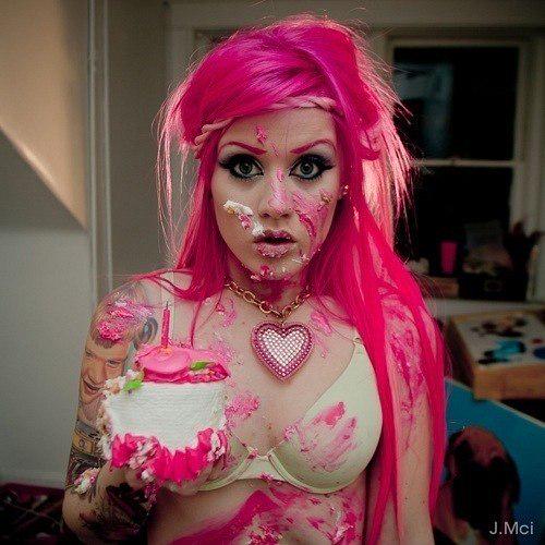 KateValess tweet picture