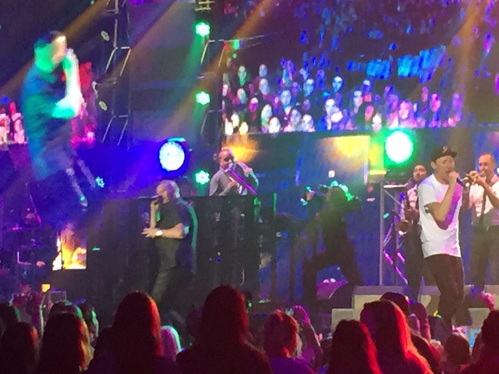 Top <a href="/PAFC/">Port Adelaide FC</a> boys <a href="/hilltophoods/">Hilltop Hoods</a> bring the house down #ARIAs2014
