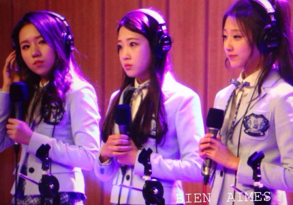 [PIC] 141126 #LOVELYZ SBS Cultwo Show - JIN, Jiae, Yein (cr.bien_aimes v:MEJIN_Thailand)