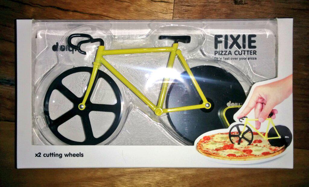 ColRed's tweet photo. Bicycle Pizza Cutter - Xmas has come early. http://t.co/PdwY8Y9SQS