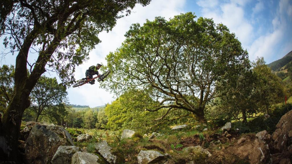 redbull's tweet photo. The downhill challenges behind #Hardline: http://t.co/aDj2avDHDw @redbullbike @dan_atherton http://t.co/Z4Davbbjp6