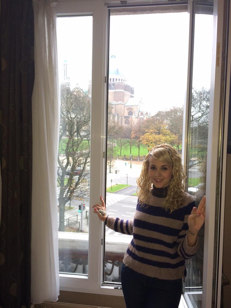 Isa_MMolina's tweet photo. Buenos y frescos días!! Desde Bruselas @fuensan_tika @Isa_MMolina http://t.co/Dr6flEL8up