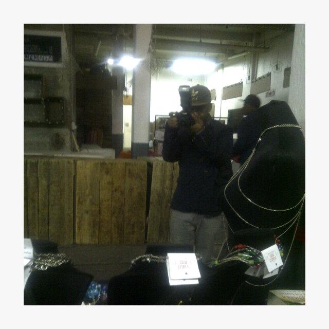 ScarletHues's tweet photo. @Mshoga from Ilaph'lam Afrikan Fashion Journal taking pics at #GEW #FoE night market event last week. http://t.co/imCGbQXHrq