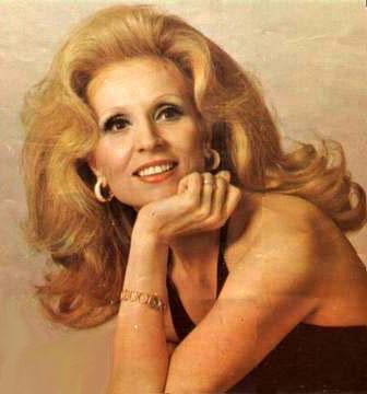 The Arab world lost a true icon today #Sabah... #RIP to the legendary music &amp; film diva.