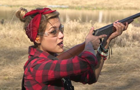 SledneckThings's tweet photo. When bitches be messing with your squad like: 

#toscanation @tosca_yeager #mtvslednecks #Slednecks http://t.co/RF545JmiFn